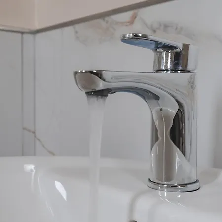 Corso Italia Con Balcone Nel Cuore Di Apartman *