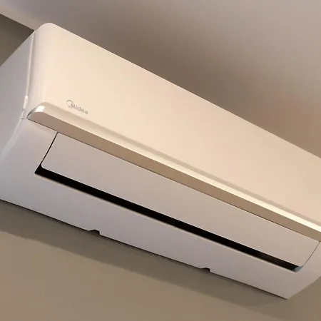 Corso Italia Con Balcone Nel Cuore Di Διαμέρισμα *