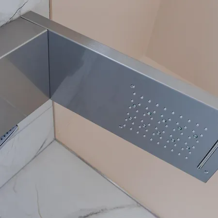 Suite Corso Italia Con Balcone Nel Cuore Di Trieste Apartment