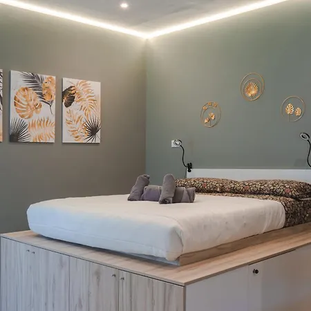 Apartment Suite Corso Italia Con Balcone Nel Cuore Di Trieste Trieste
