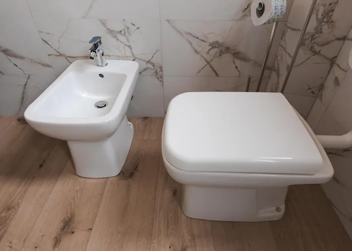 Corso Italia Con Balcone Nel Cuore Di