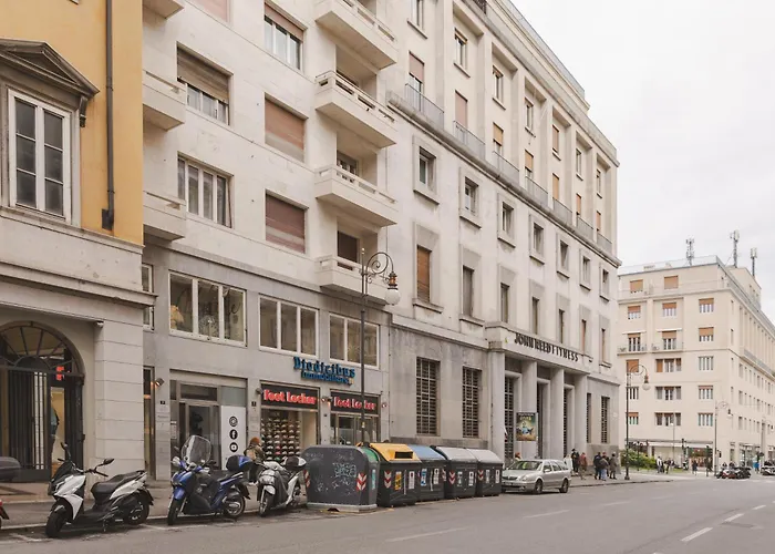 Appartamento Corso Italia Con Balcone Nel Cuore Di