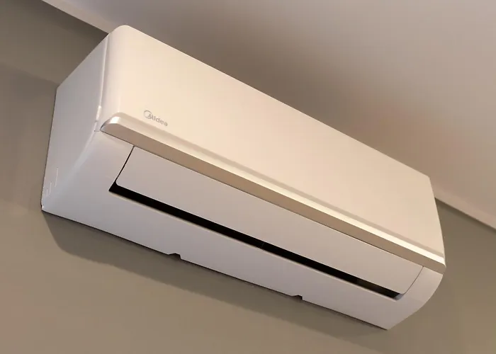 Corso Italia Con Balcone Nel Cuore Di Appartamento *