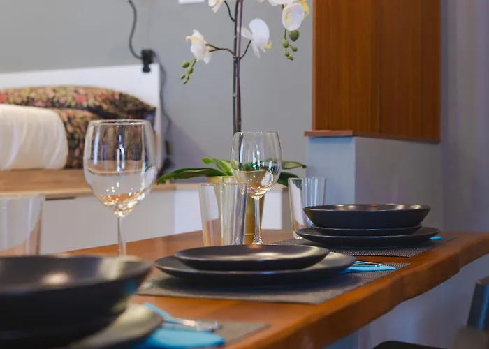 Corso Italia Con Balcone Nel Cuore Di *